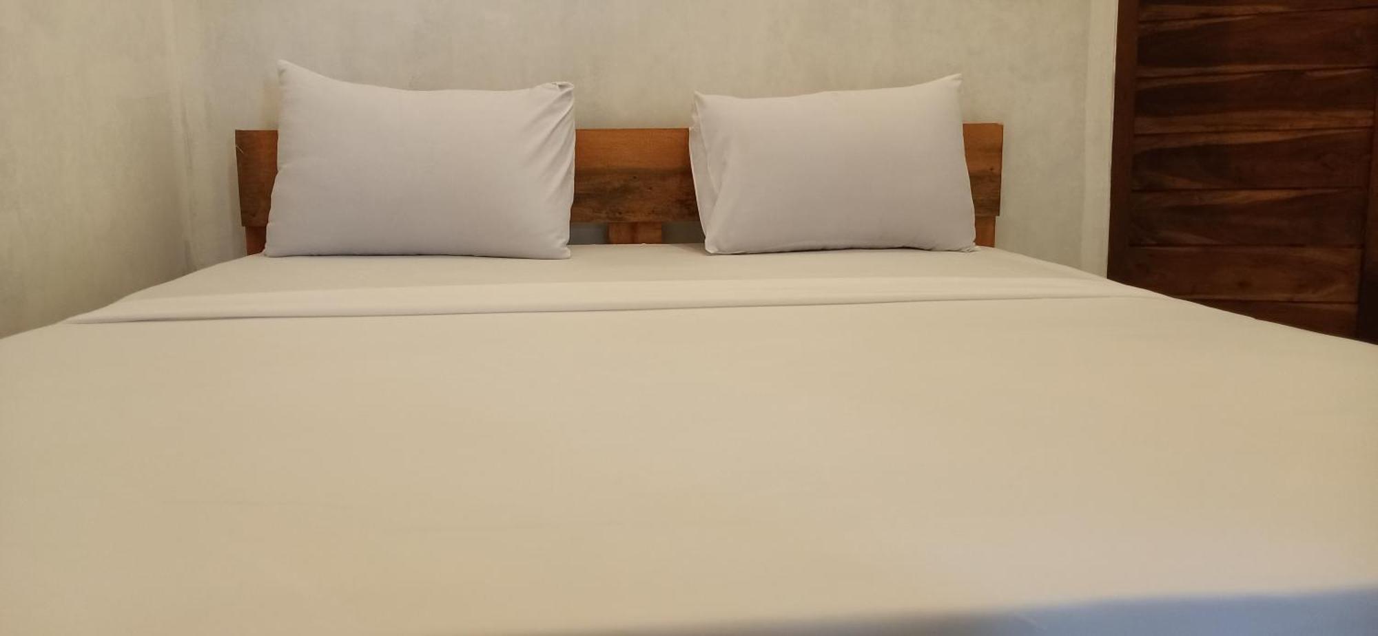Bayan Exotic Homestay Сенару Экстерьер фото