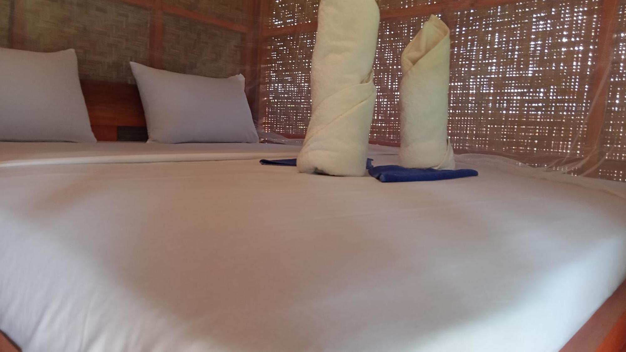 Bayan Exotic Homestay Сенару Экстерьер фото