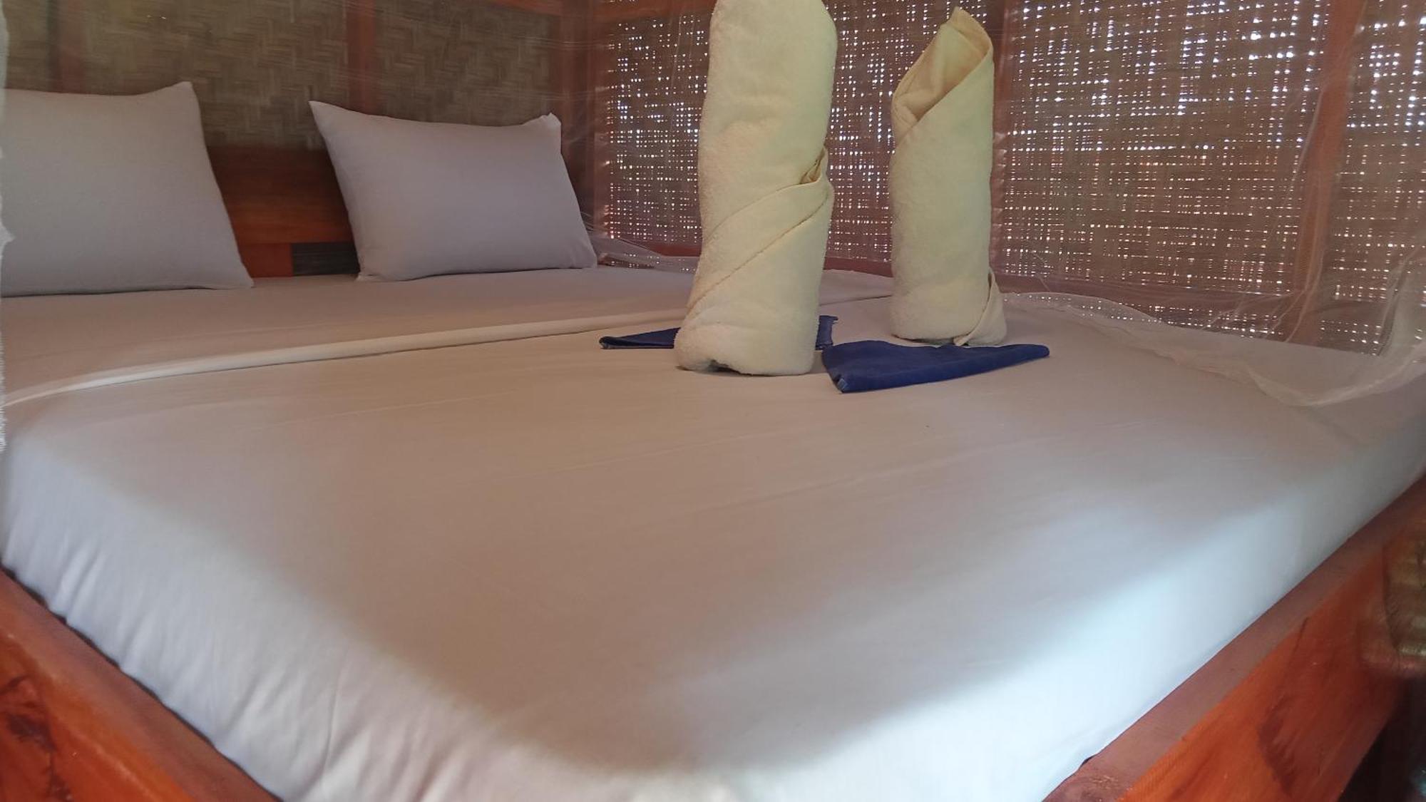 Bayan Exotic Homestay Сенару Экстерьер фото