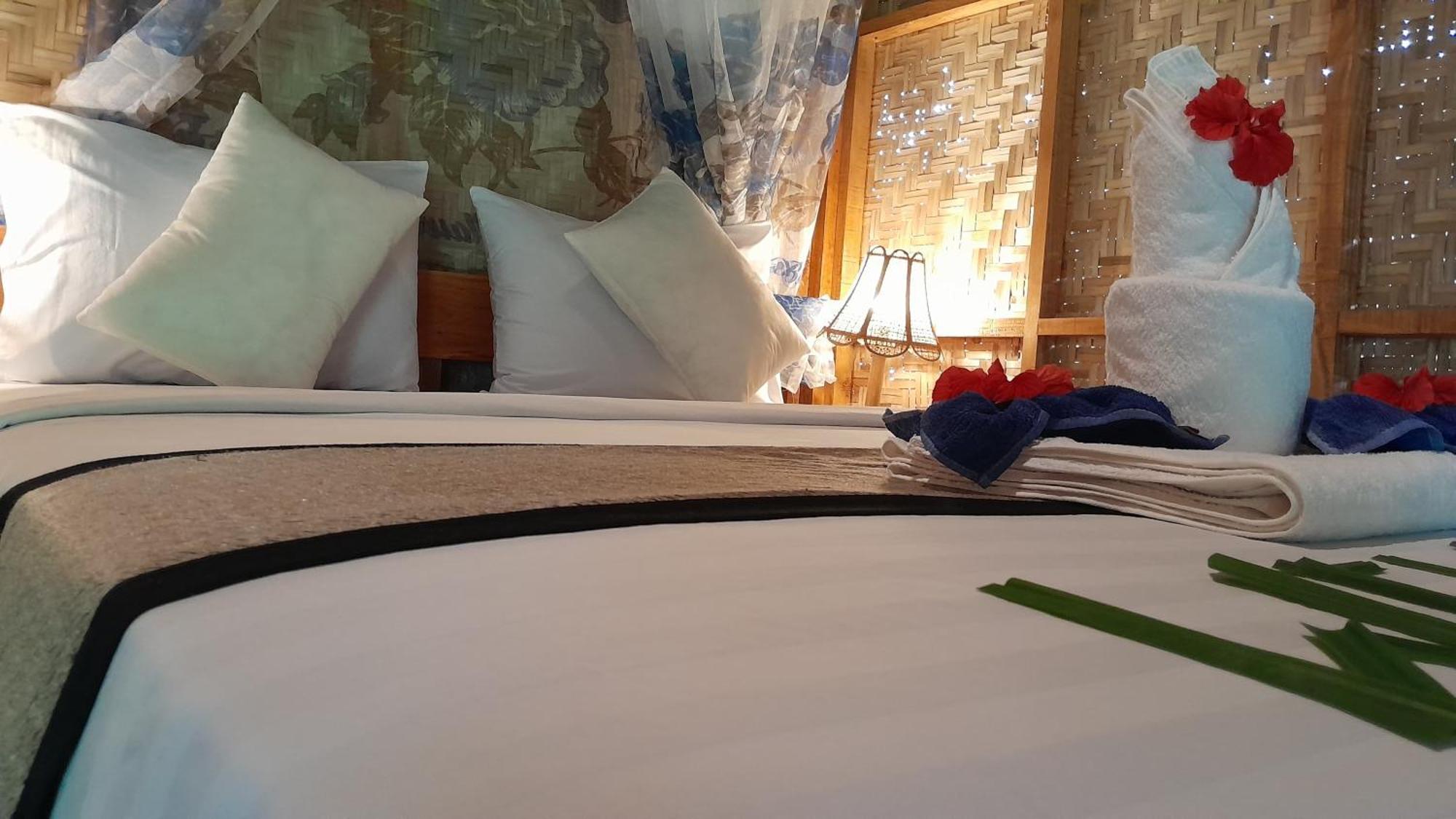 Bayan Exotic Homestay Сенару Экстерьер фото